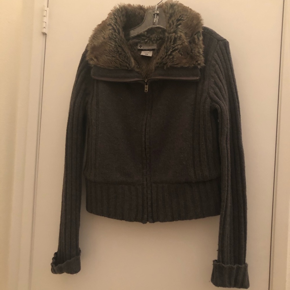 SOLD: Columbia Faux Fur Lined Womens Sweater Size Med